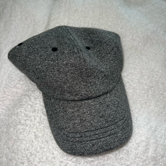 Lululemon Hat Gray - Picture 1 of 3